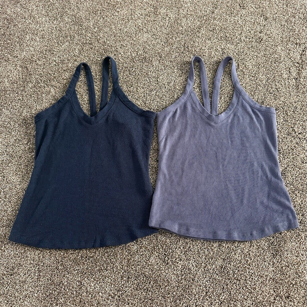 Free People Tank Tops Womens Size M Lot of 2 Navy Blue Gray Ribbed